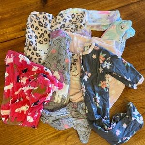 Bundle carter fleece footies. 3m